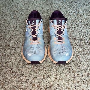 Women’s On Cloud